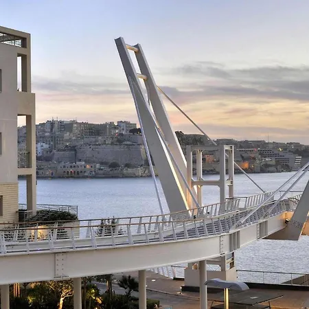Stunning Seafront Lux Cambridge Wt Pool Sliema