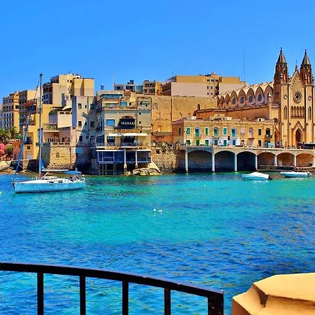 Stunning Seafront Lux Cambridge Wt Pool Apartment Sliema